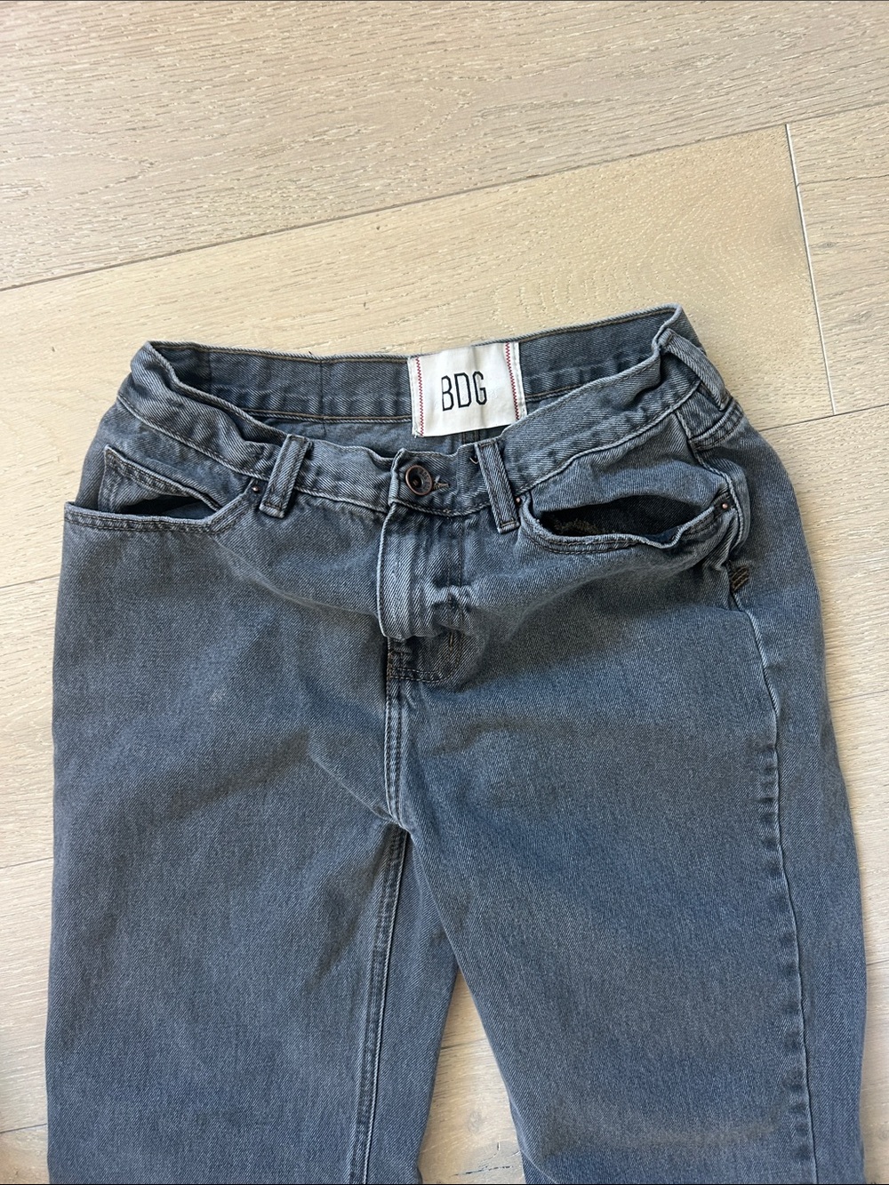 BDG High-Rise Straight Jeans in Washed Black-Blue